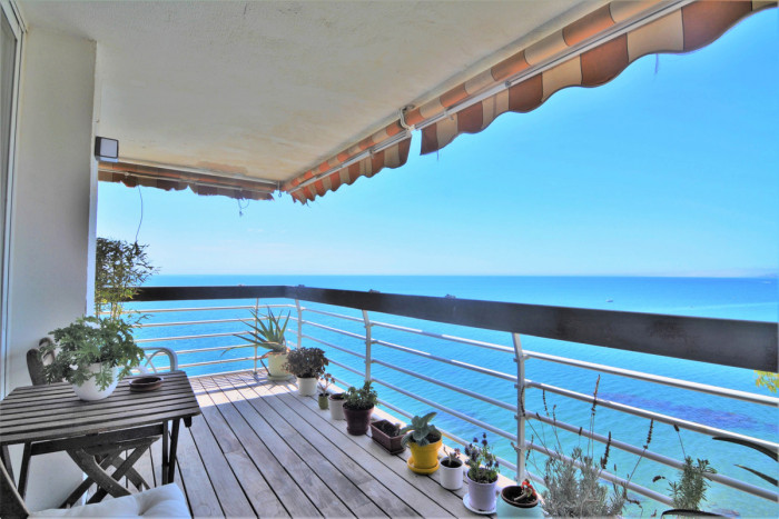 Qlistings Apartment - Middle Floor in Benalmadena Costa, Costa del Sol image 1